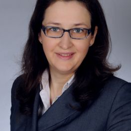 Dr. Corina Ross